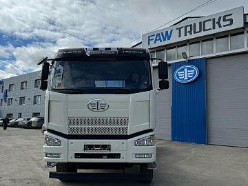 Седельный тягач FAW J6 6х4 